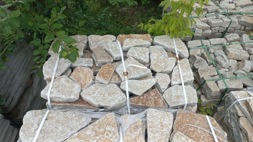 Гранитный плитняк галтованный для парковки купить в Омской области