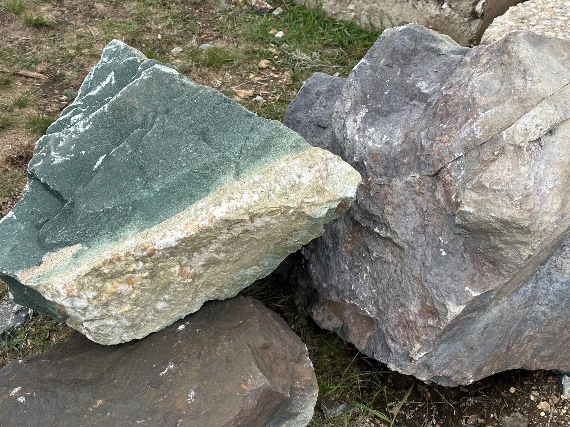 Камни для ландшафтного дизайна зелёные 10-60 килограмм купить в Омской области