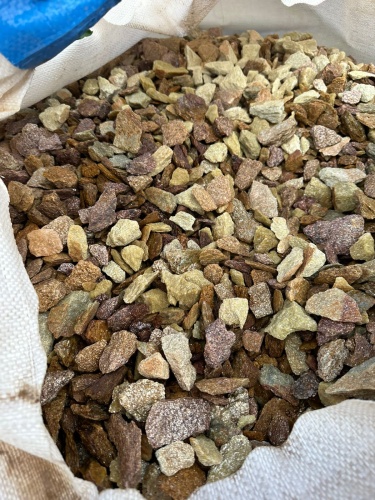 Златолит персиковый декоративная каменная крошка купить в Омской области