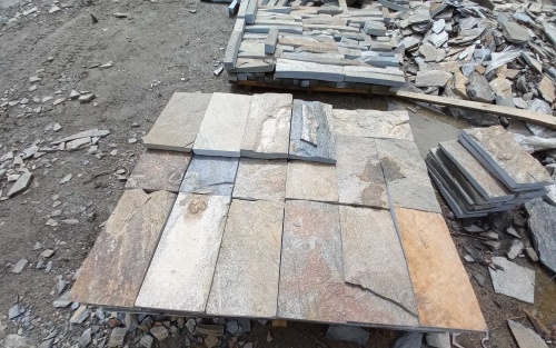 Плитка пилёная златолит Уральский для цоколя, отмостки купить в Омской области