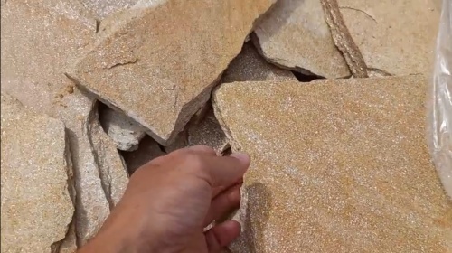 Плитняк златолит жёлтый золотистый для отмостки купить в Омской области