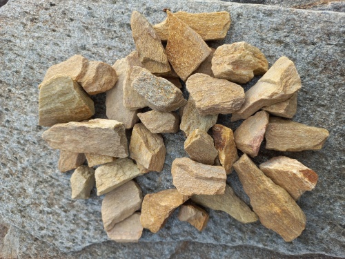 Златолит жёлтый декоративная каменная крошка купить в Омской области