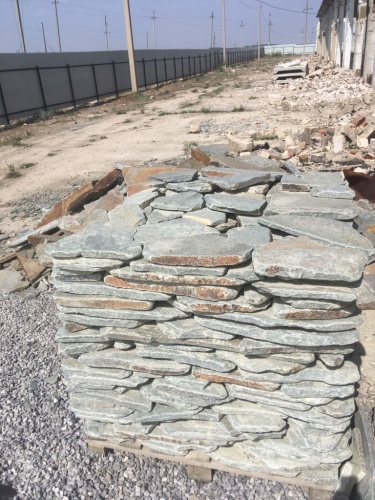 Златолит серебристый галтованный для цоколя купить в Омской области