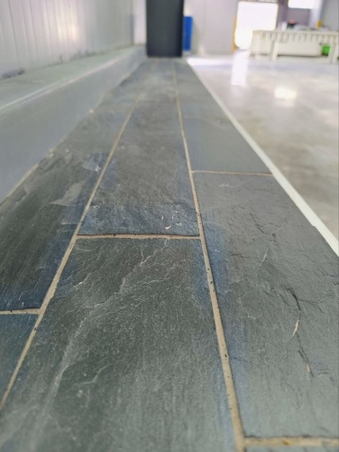 Плитка чёрная из натурального камня фасадная 30 см * 5 см, толщина 7 мм -30 мм купить в Омской области